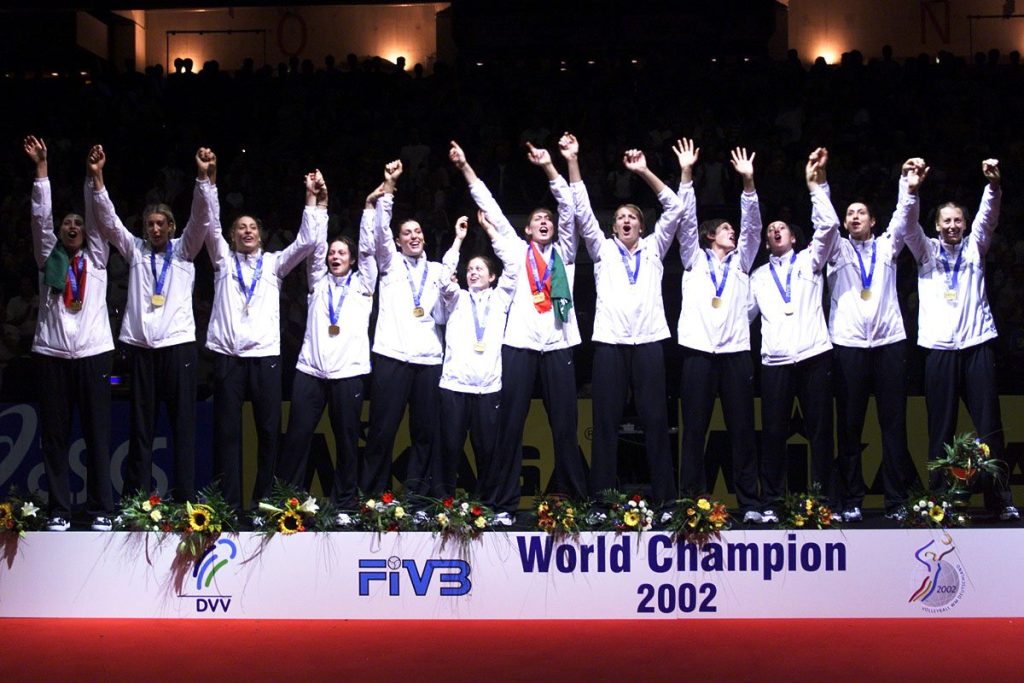 قهرمانی ایتالیا در والیبال بانوان جهان 2002 برلین